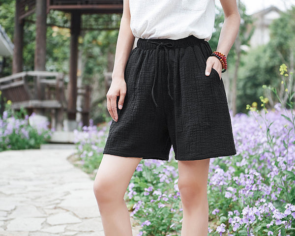 Simple Women Wrinkle Linen and Cotton Wide Thigh Opening Shorts
