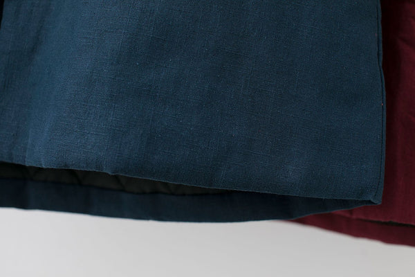 Men Simple Pure Color Style Middle Length Linen and Cotton Quilted Coat with Hoodie