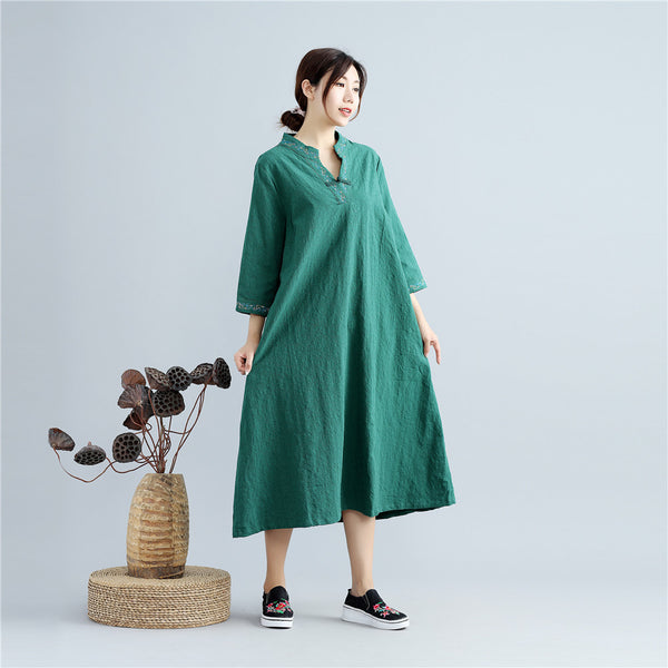 Women Reto Hanfu Type Linen and Cotton V-necked Jacquard Dress