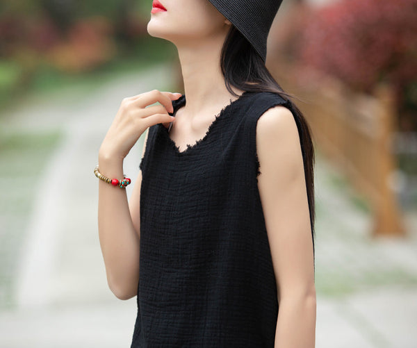 Women Linen and Cotton Sleeveless Wrinkled T-Shirt