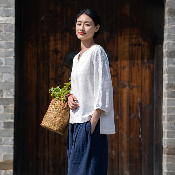 2022 Summer NEW! Women Simple Style Wrinkled Linen and Cotton V Necked Bracelet Sleeves Shirt