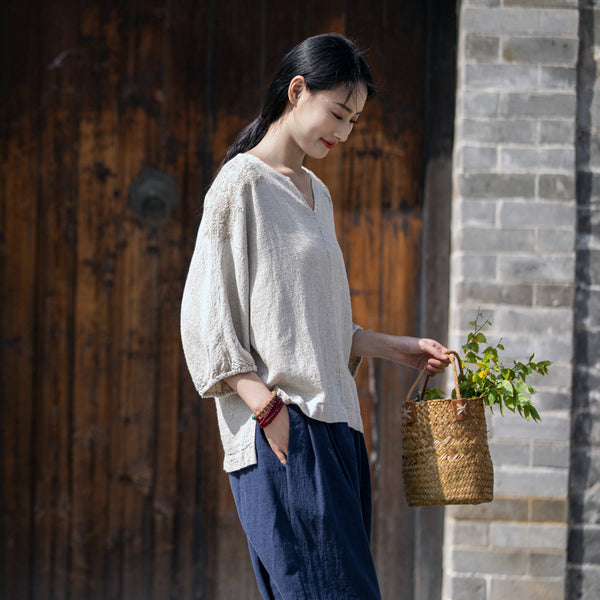 2022 Summer NEW! Women Simple Style Wrinkled Linen and Cotton V Necked Bracelet Sleeves Shirt