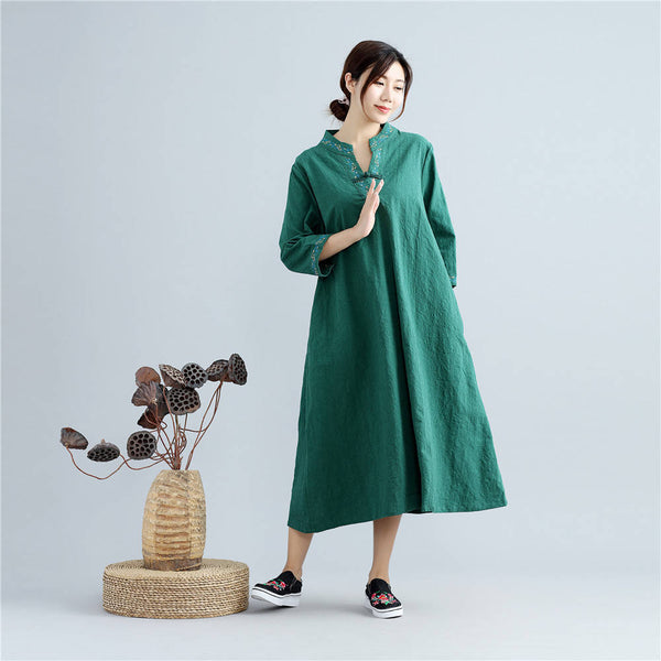 Women Reto Hanfu Type Linen and Cotton V-necked Jacquard Dress
