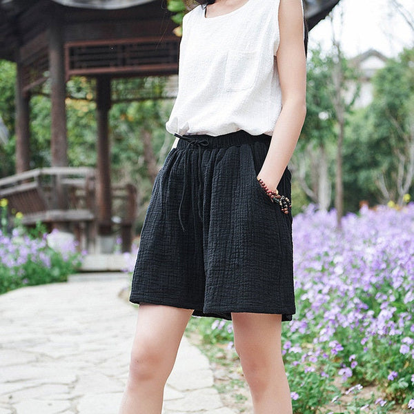 Simple Women Wrinkle Linen and Cotton Wide Thigh Opening Shorts