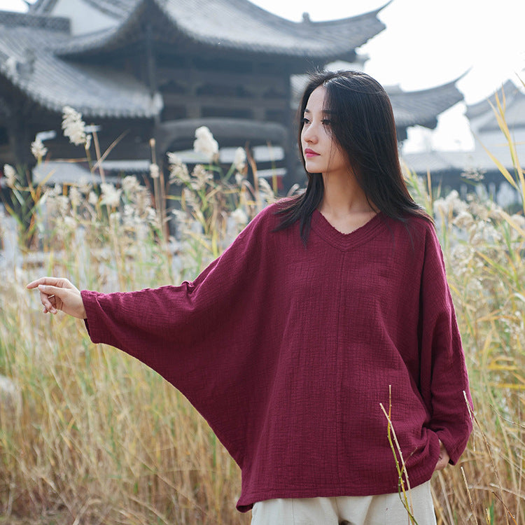 Textured Linen-Cotton Batwing Tee – V-Neck Oversized Top with Retro Chinese Aesthetic