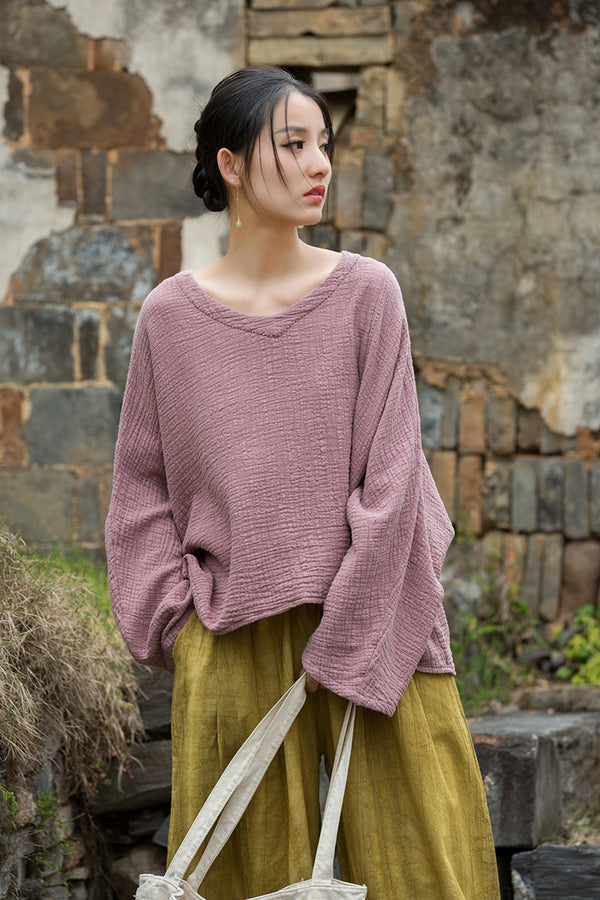 Textured Linen-Cotton V-Neck Tee – Hand-Stitched Relaxed Fit Top