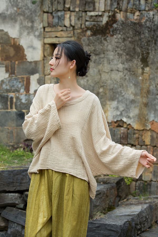 Textured Linen-Cotton V-Neck Tee – Hand-Stitched Relaxed Fit Top