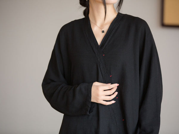 Zen Linen Tee – Oversized V-Neck 3/4 Sleeve Top with Hanfu-Inspired Silhouette
