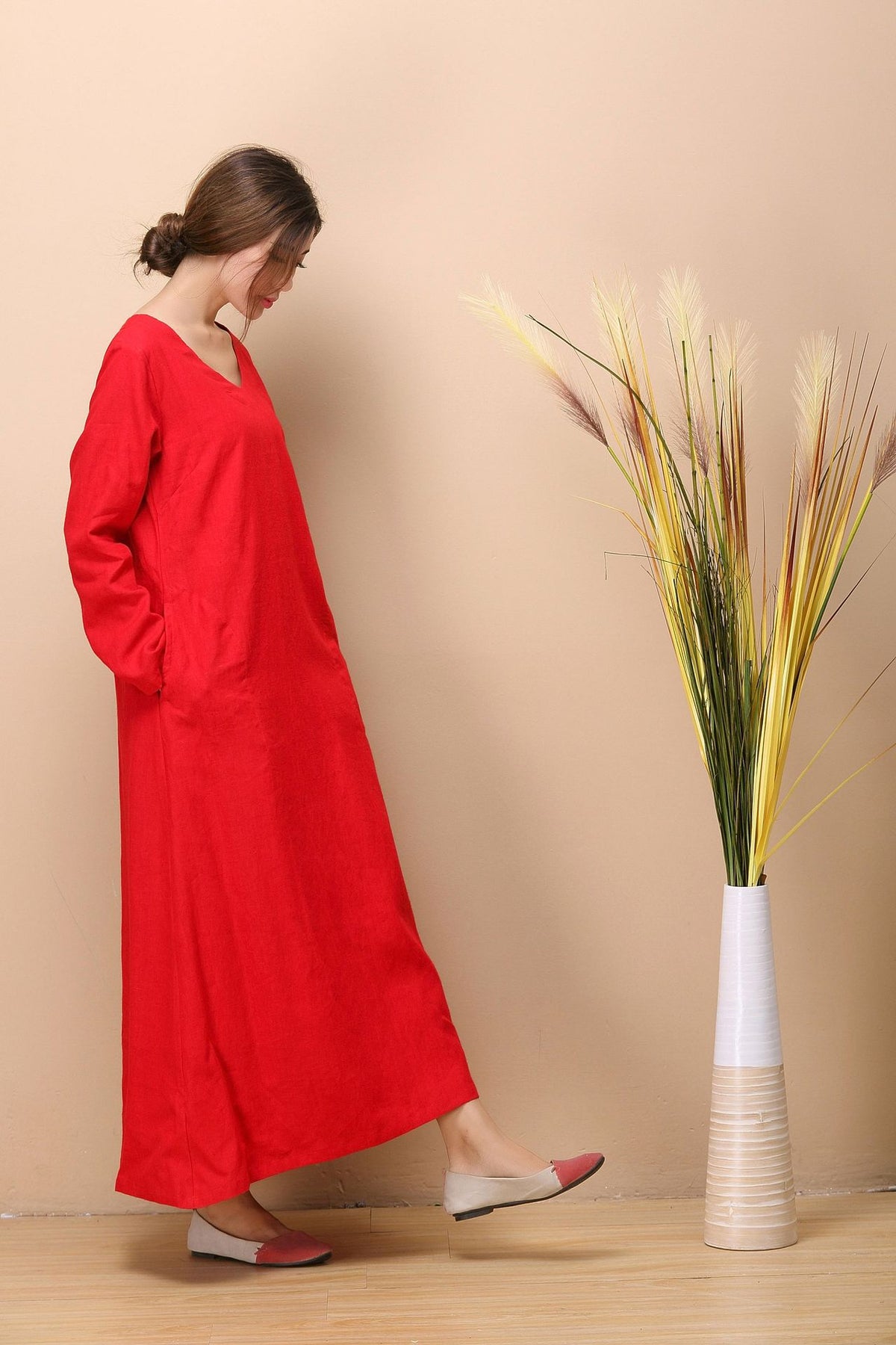 Women Simple Pure Color Hanfu Type Linen and Cotton Tea Length Dress