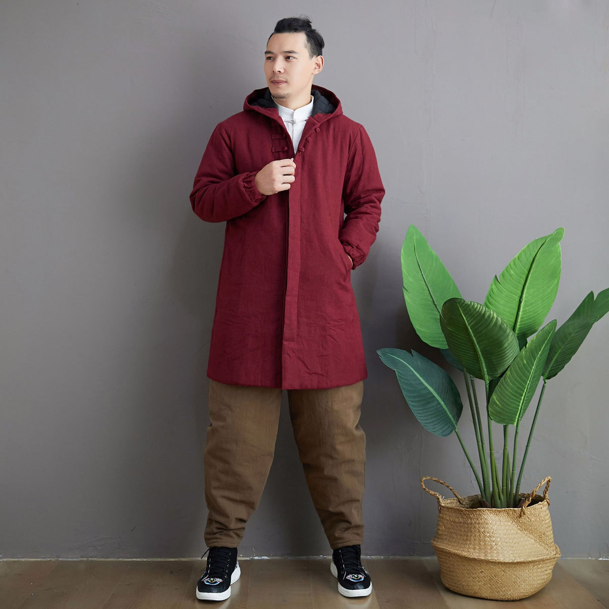 Men Simple Pure Color Style Middle Length Linen and Cotton Quilted Coat with Hoodie