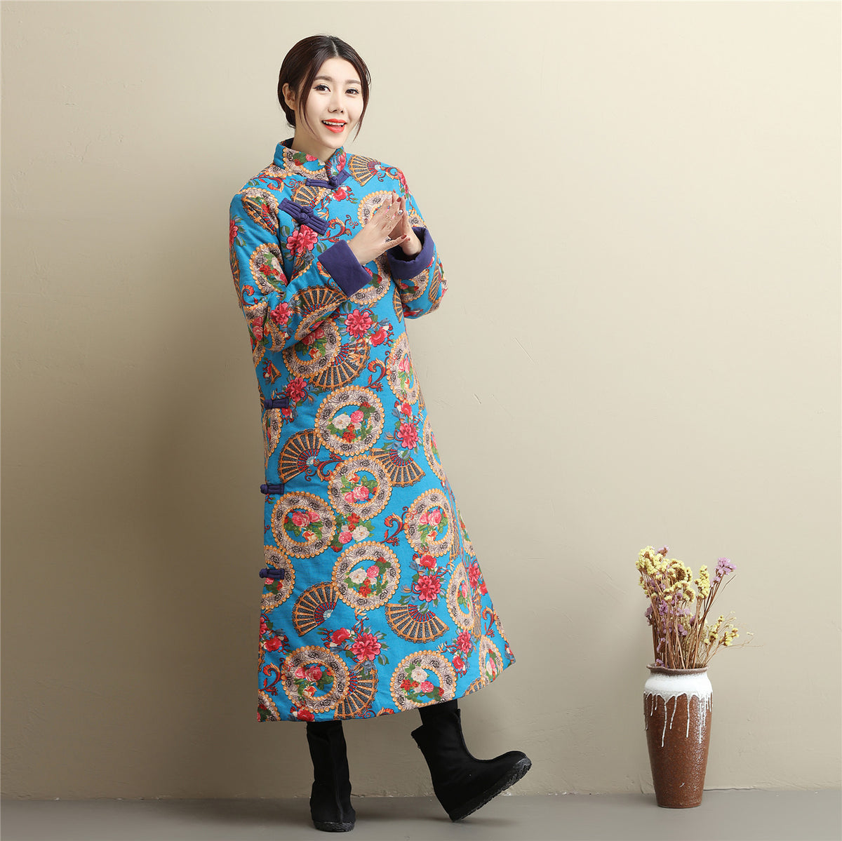 Women Retro Asian Dress Style Long Diagonal Buckle Linen and Cotton Printed Quilted Coat