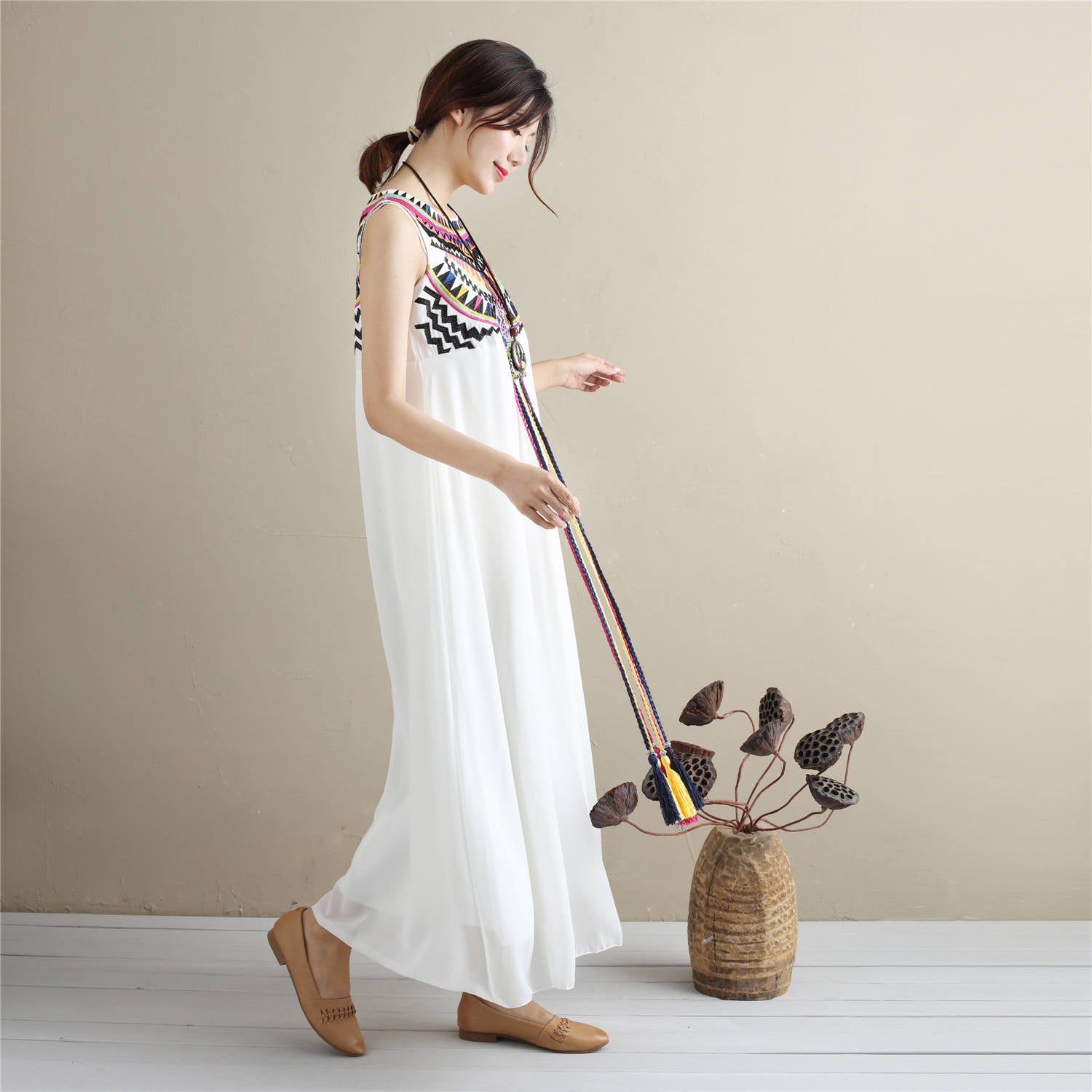 Eastern Style Women Sleeveless Ankle Length Embroidery Chiffon Dress Eastern Style Women Sleeveless Ankle Length Embroidery Chiffon Dress