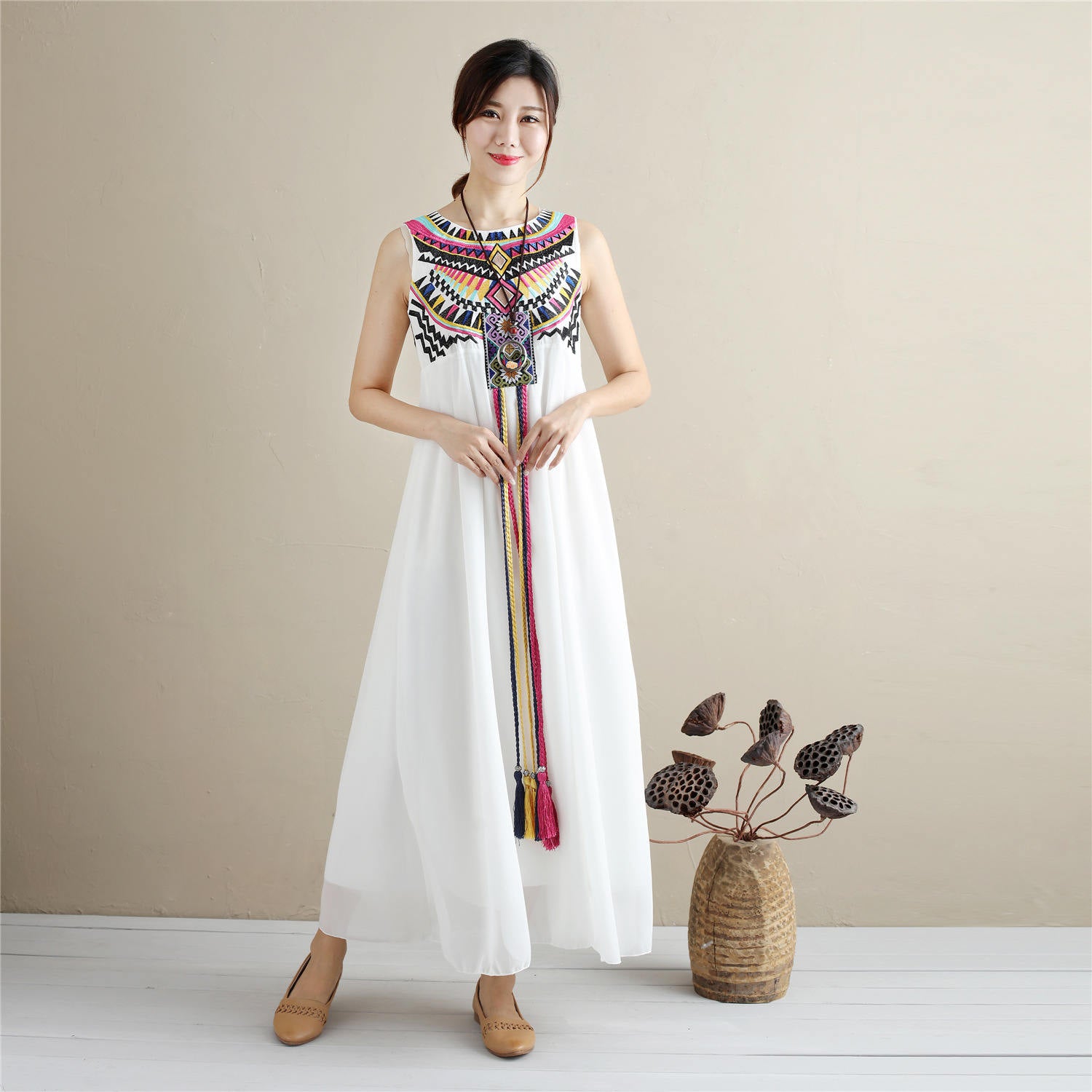 Eastern Style Women Sleeveless Ankle Length Embroidery Chiffon Dress Eastern Style Women Sleeveless Ankle Length Embroidery Chiffon Dress