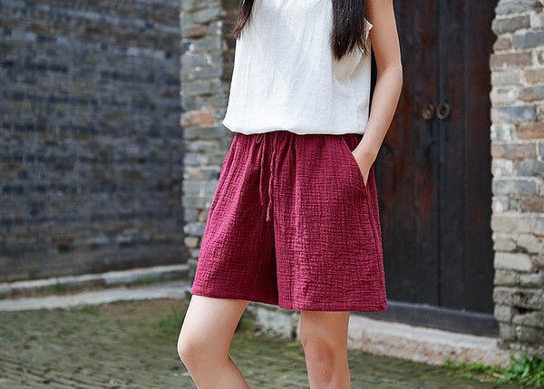 Simple Women Wrinkle Linen and Cotton Wide Thigh Opening Shorts